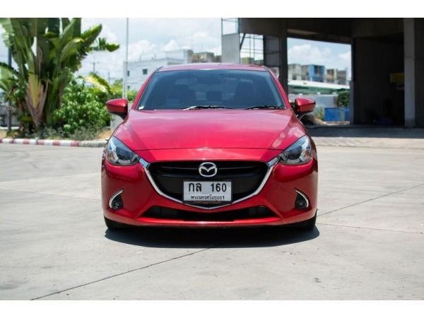 ขายรถบ้านสวย Mazda2 1.3 Sedan Skyactive Hiconnec เบนซิน เกียร์ Auto ฟรีส่งฟรีทั่วประเทศ ฟรีบริการฉุกเฉิน 24ชม.